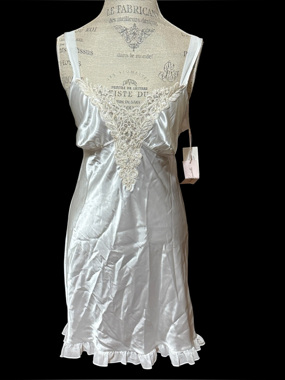 NWT Linea Donatella Satin Midnight Short Chemise Ivory Applique and Beads Medium